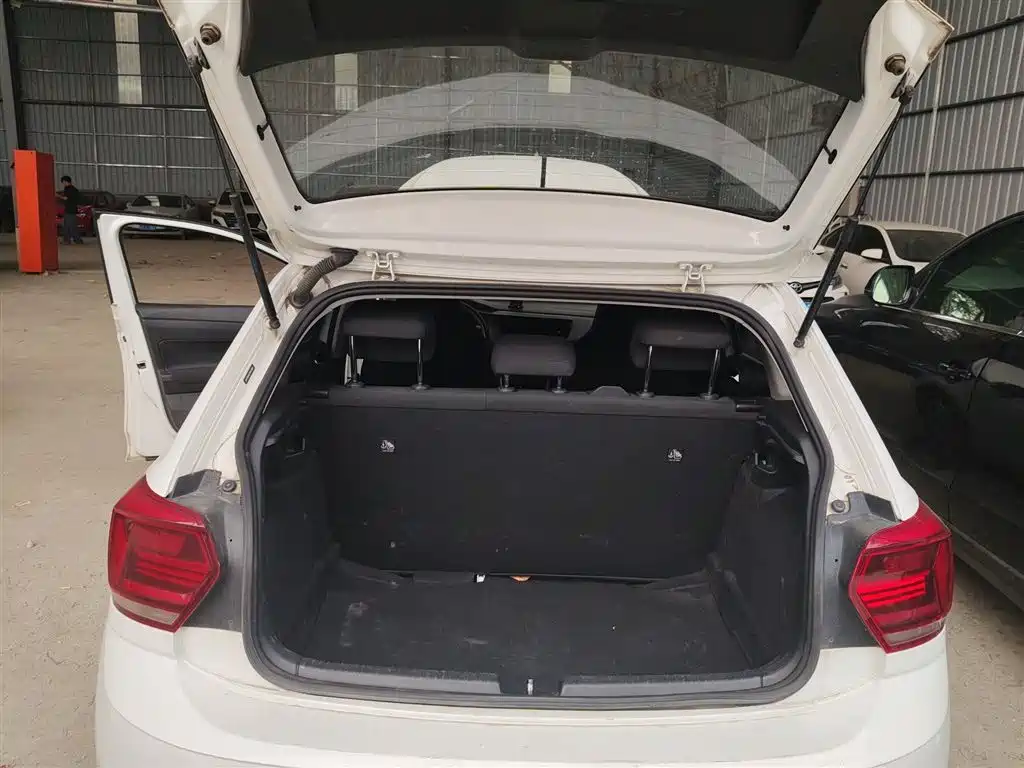 Volkswagen Polo 2023 Facelift Plus 1.5L Auto Joyful Living Edition фото 19