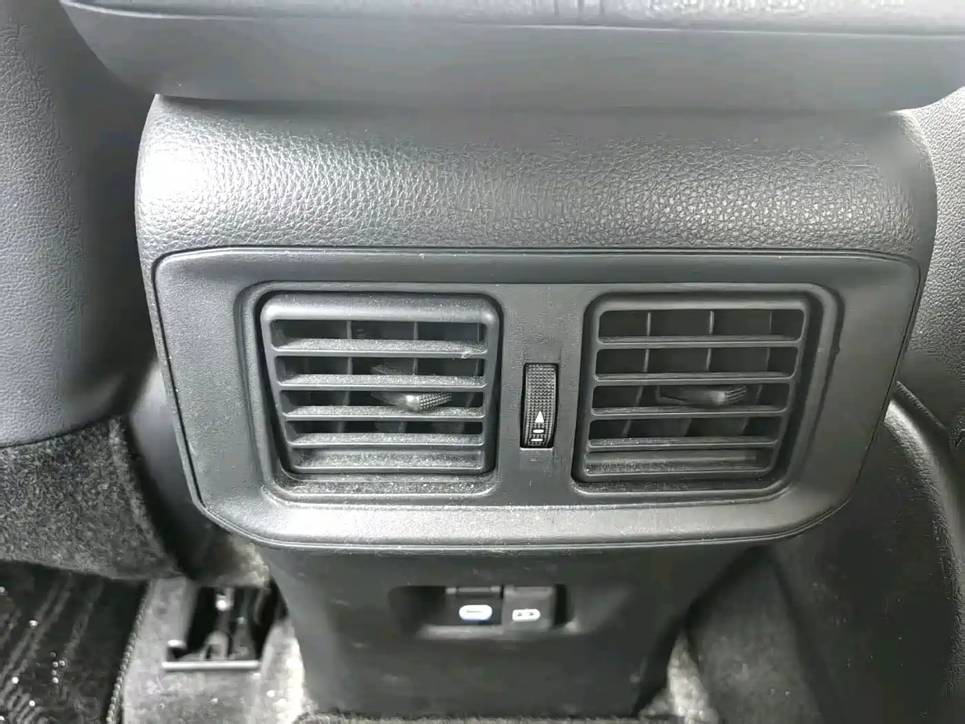 Toyota RAV4 Rongfang 2022 2.0L CVT 2WD Trend Plus Edition фото 10