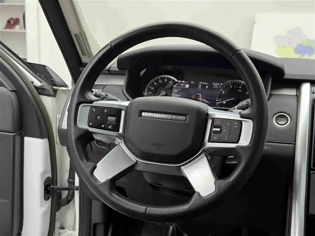 Land Rover Discovery 2023 Facelift 360PS R-Dynamic S фото 12