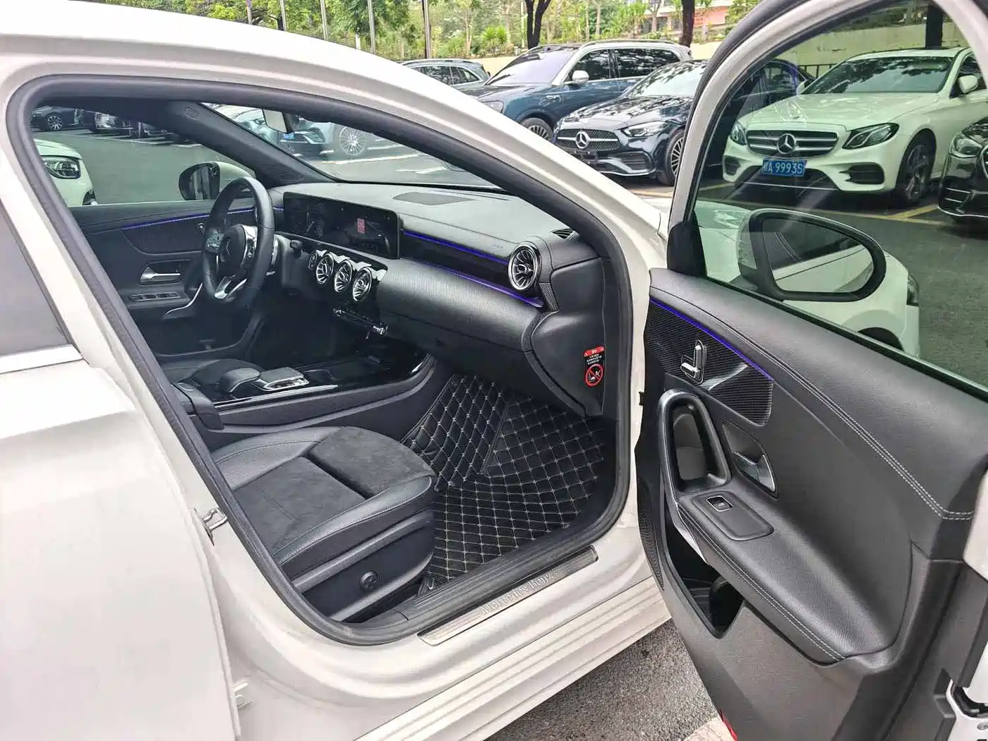 Mercedes-Benz A-Class 2020 A 200 L Sport Sedan фото 14