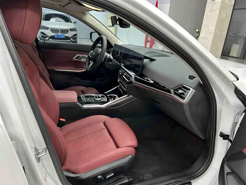BMW 3 Series 2023 320Li M Sport Package фото 13