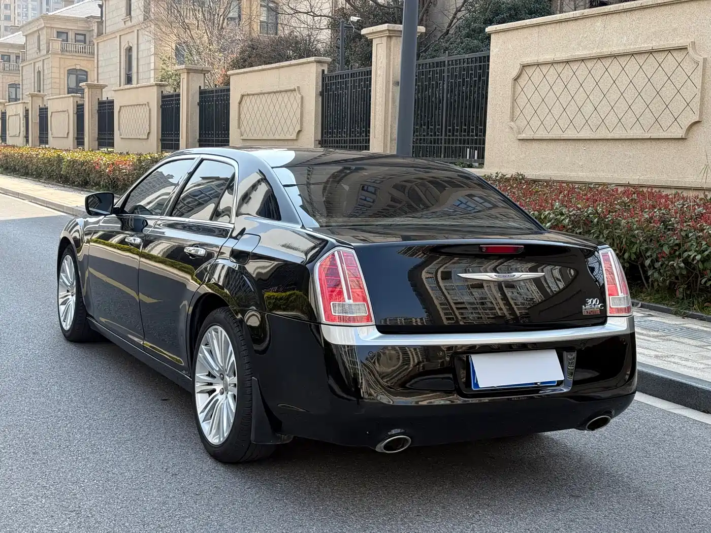 Chrysler 300C (Import) 2013 2013 3.6L Premium Edition