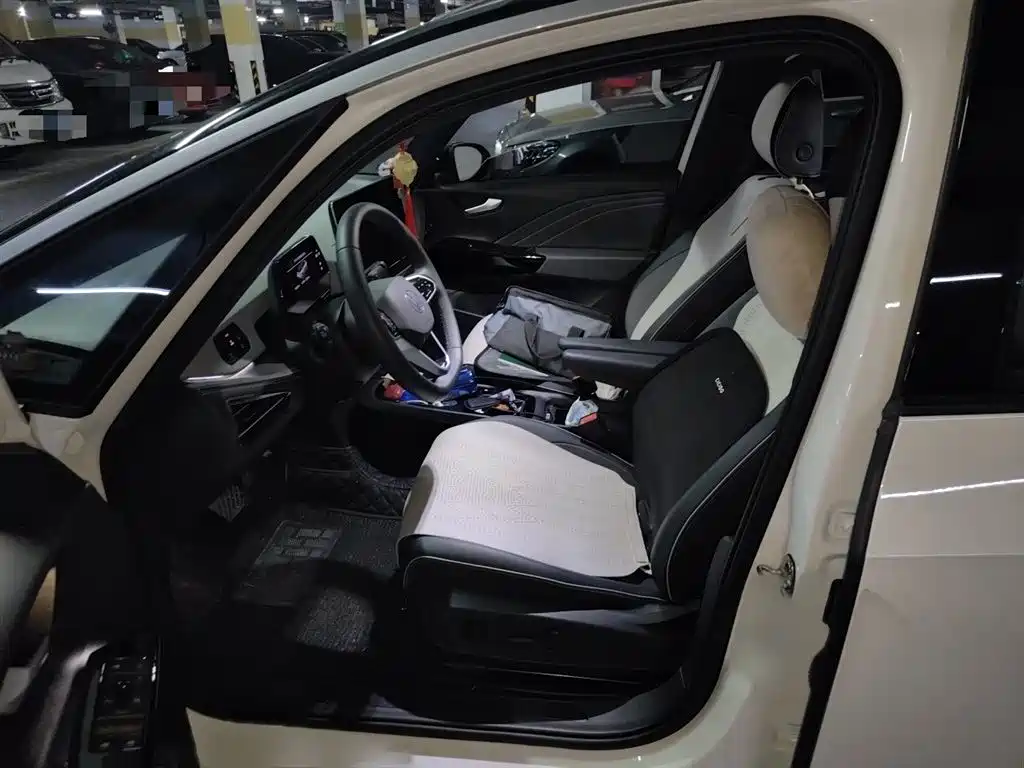 Volkswagen ID.3 2025 Smart Outstanding Edition фото 8