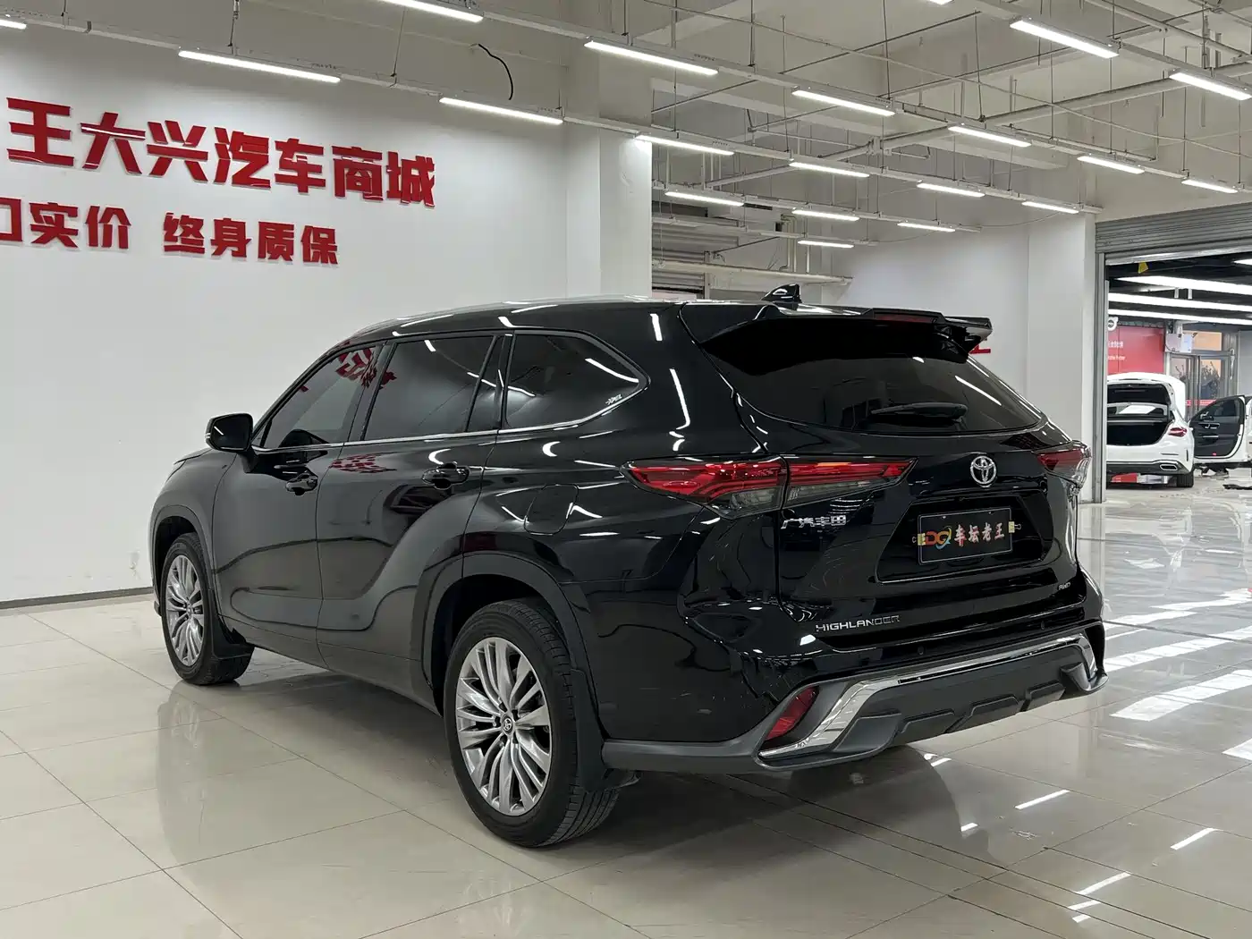 TOYOTA HIGHLANDER