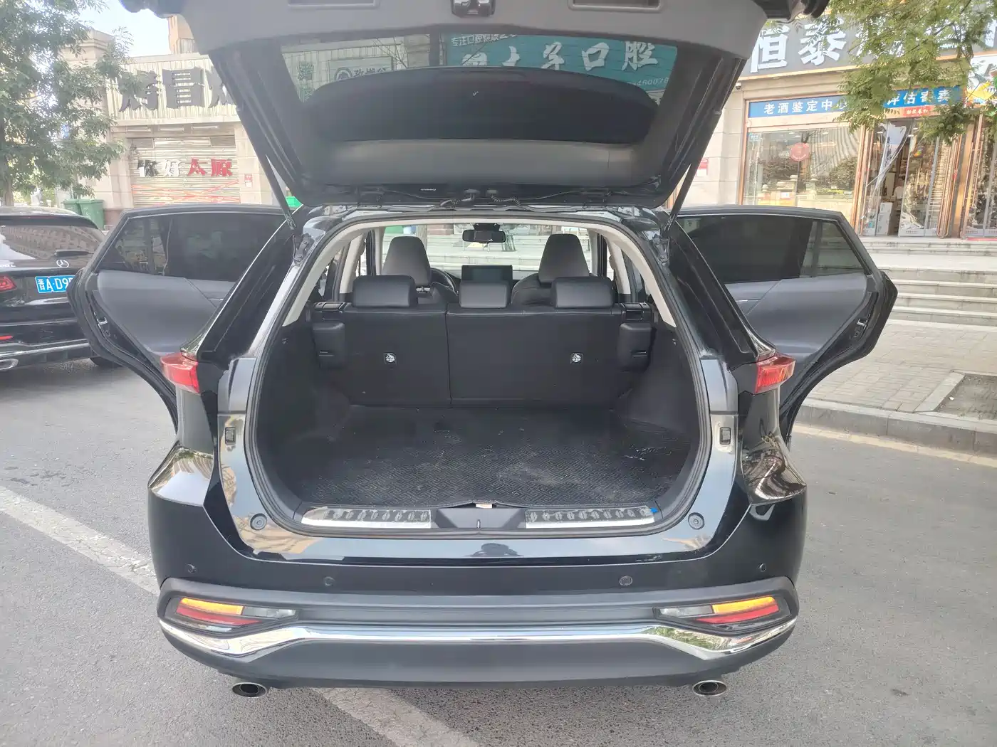 Toyota Lingfang HARRIER 2022 2.0L CVT 2WD Luxury Edition фото 15