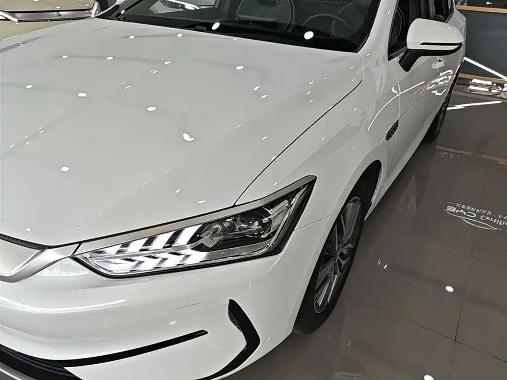 BYD Qin PLUS 2023 EV 510KM Travel Edition фото 18