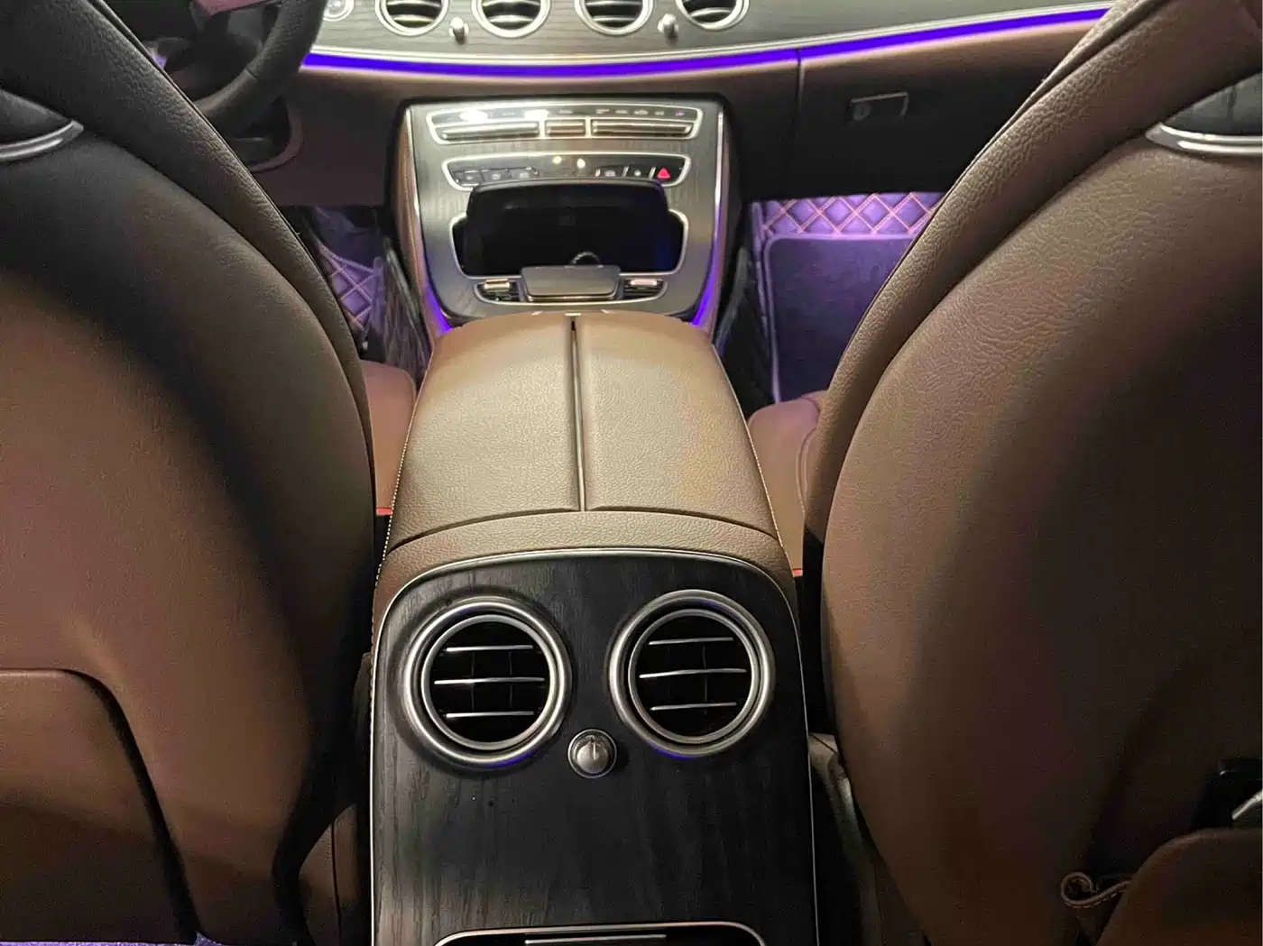 Mercedes-Benz E-Class 2023 E 300 L Sport Fashion фото 15