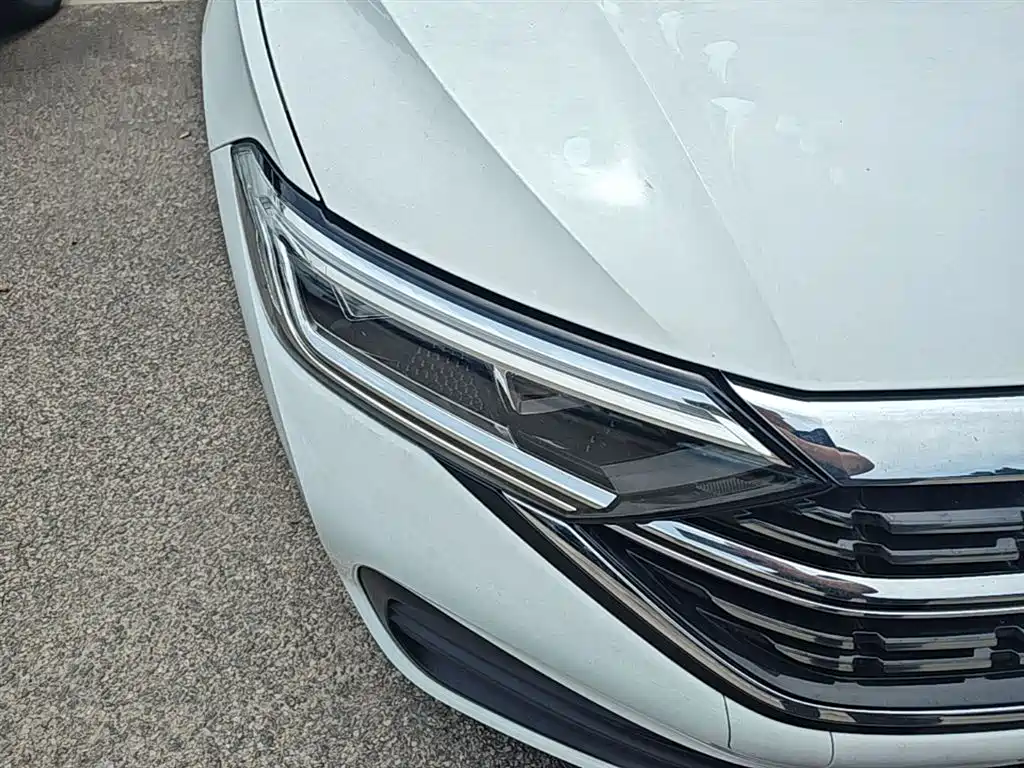 Volkswagen Sagitar 2025 200TSI DSG Flying Leap Edition фото 13