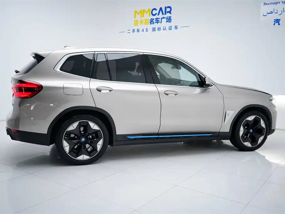 BMW iX3 2021 Pioneer фото 18