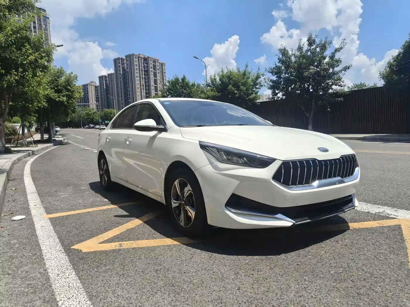 Photo 3 - Kia K3
