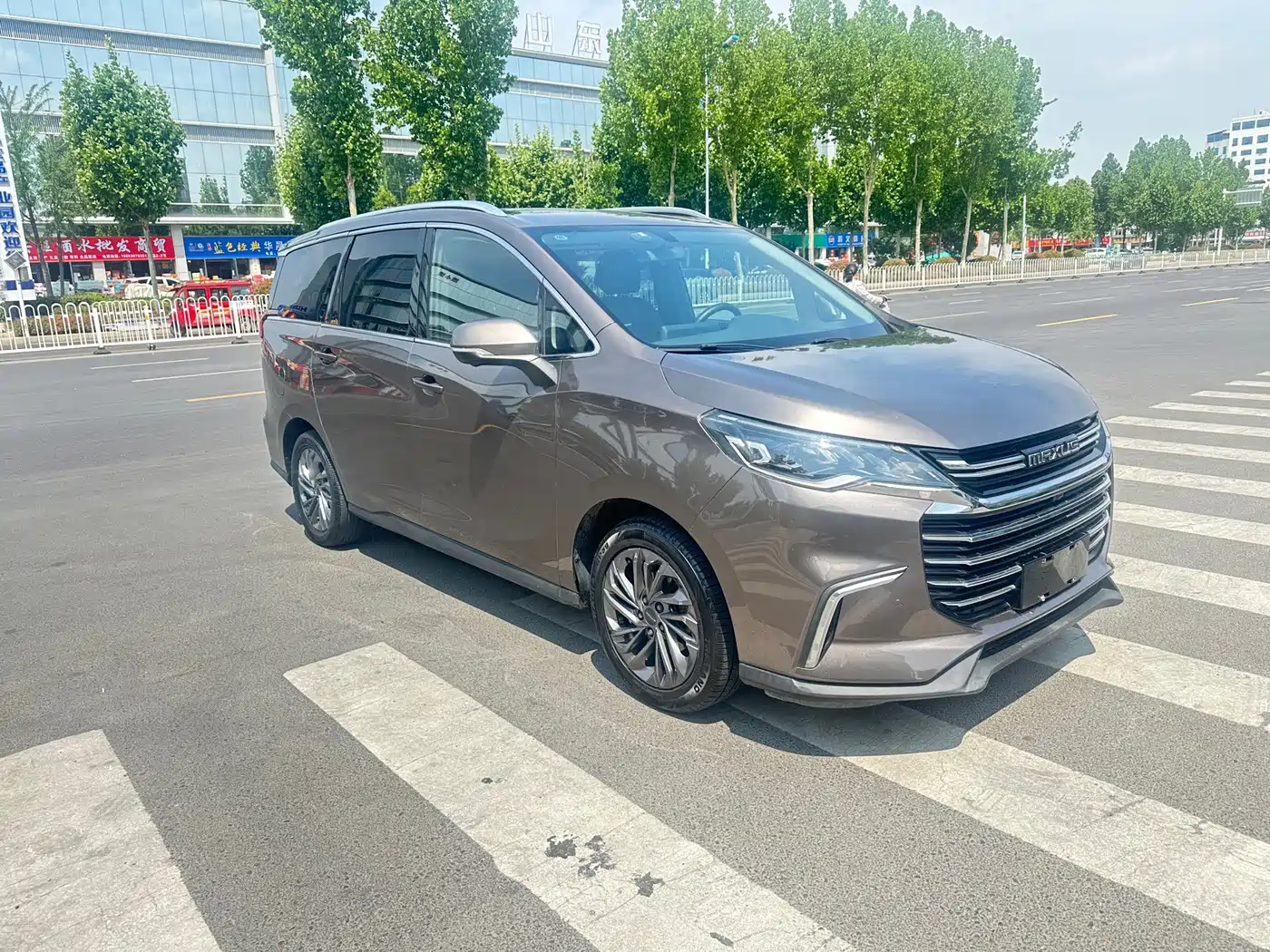Фото 3 - Maxus Maxus G50