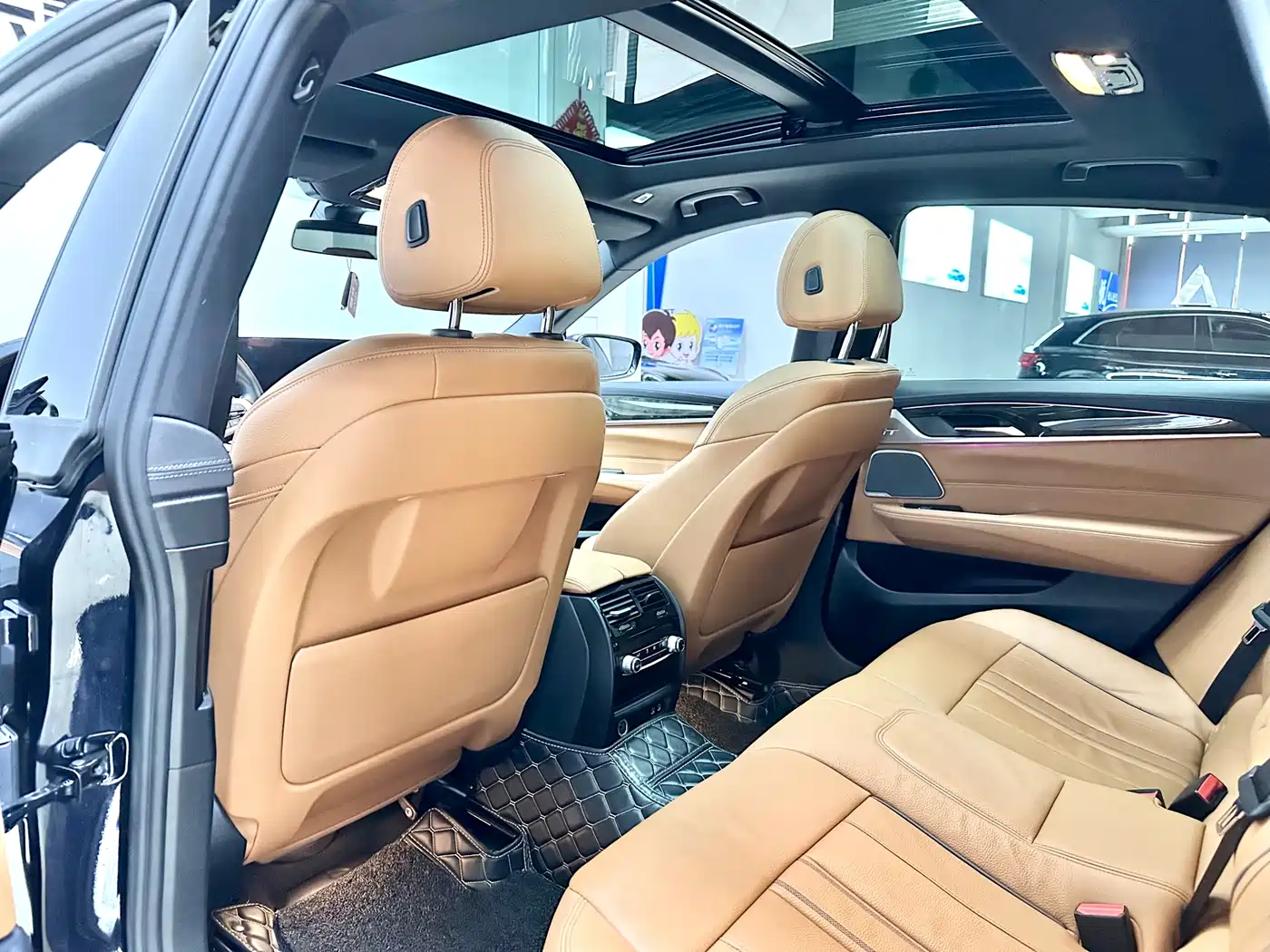 BMW 6 Series GT 2022 Model 630i M Sport Package фото 10