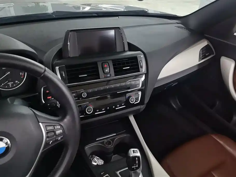 BMW 2 Series (Import) 2015 218i Convertible Coupe фото 13