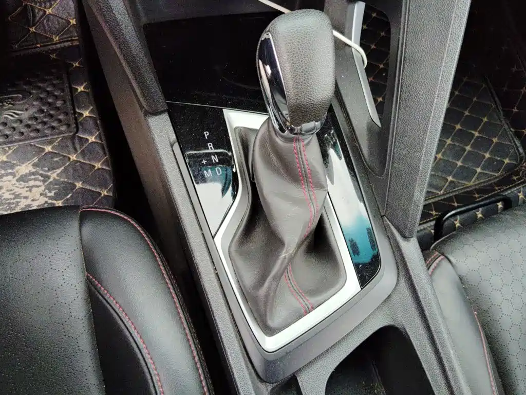 Chevrolet Volando 2019 2018 Redline 530T Auto Premium Edition (5+2 seater) China V