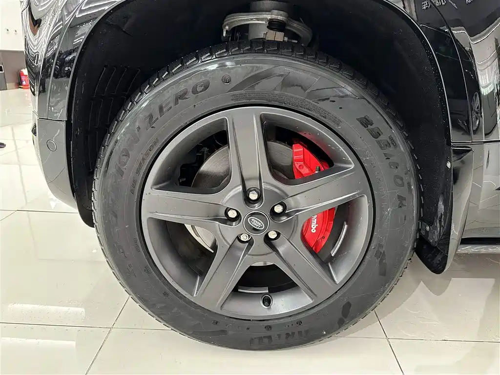 Land Rover Defender 2024 110 3.0T P400 X-DYNAMIC HSE фото 5