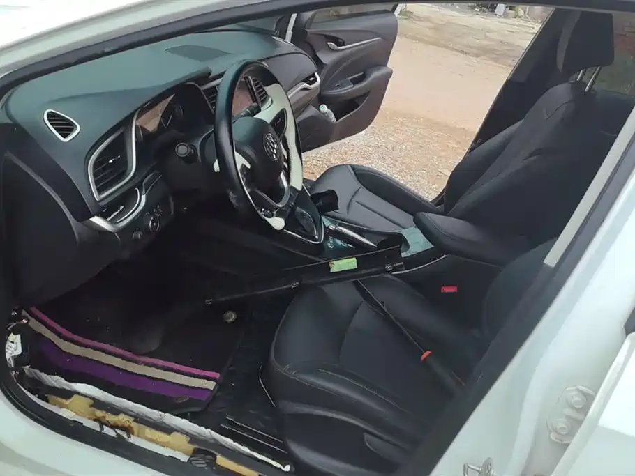Buick Excelle 2021 Facelift 1.3T Auto Mild Hybrid Elite фото 9