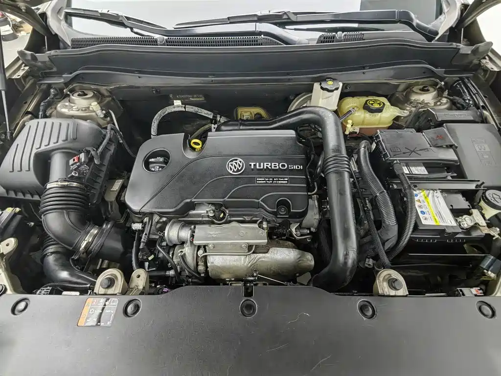 Photo 6 - Buick Envision Plus
