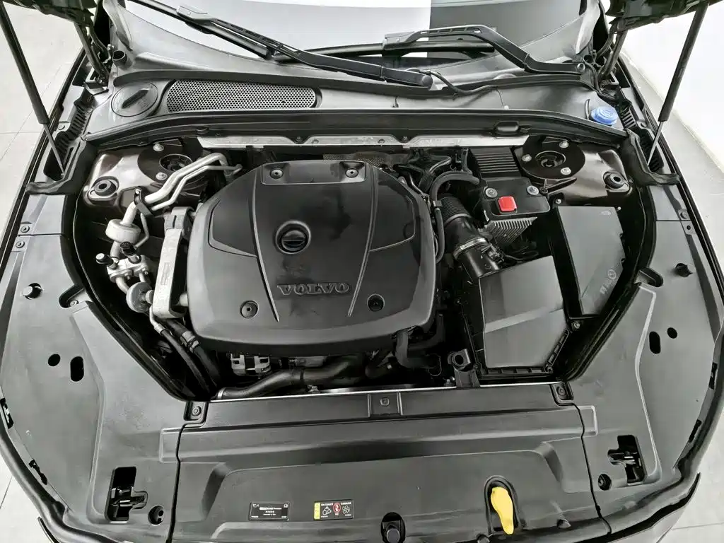 Фото 6 - Volvo S90