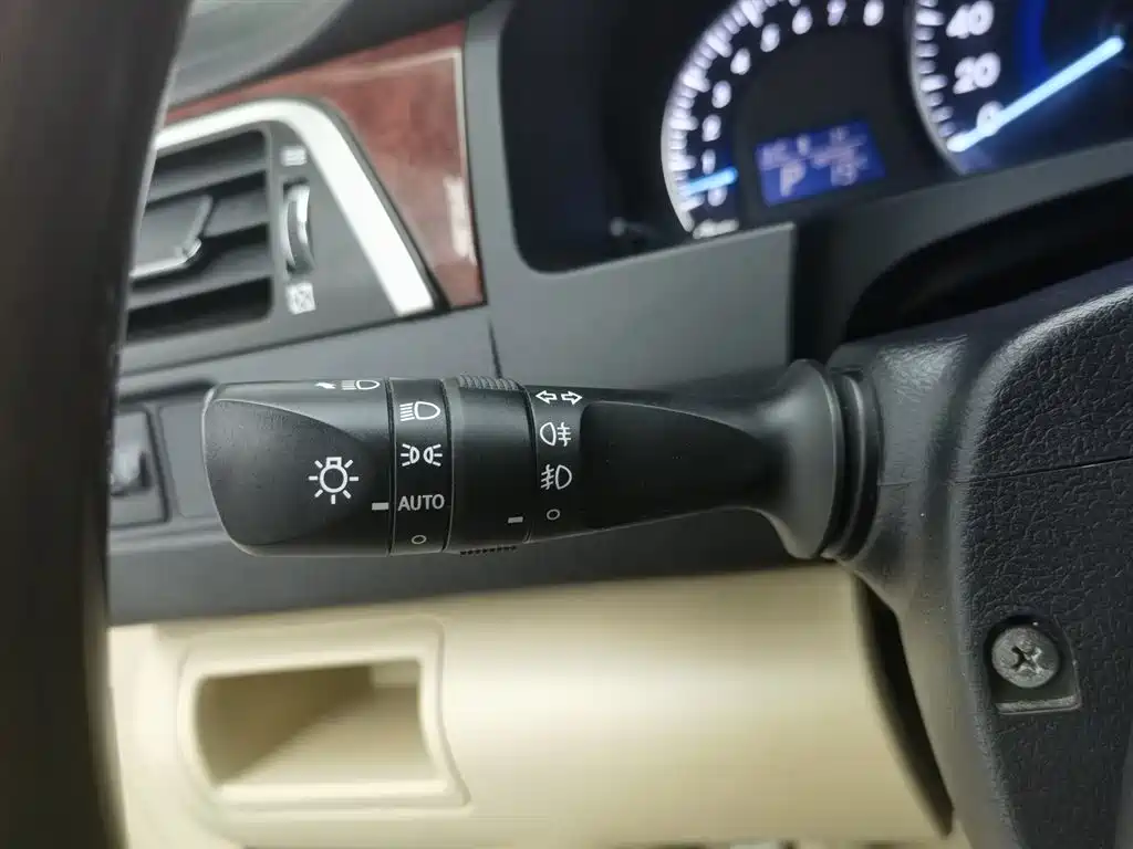 Toyota Camry 2013 2.0G Comfort фото 21