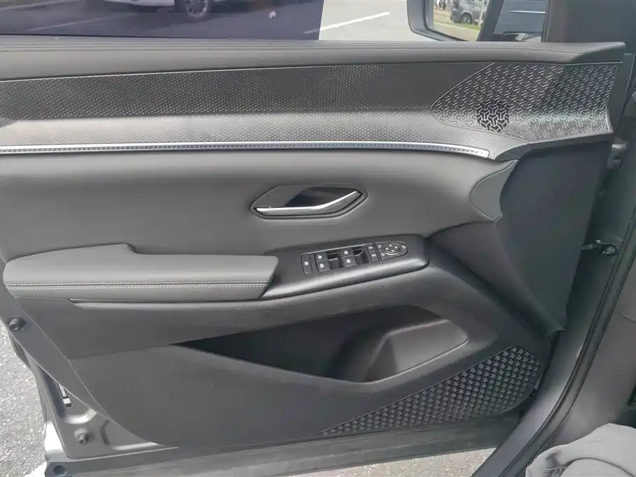 BYD Song Pro New Energy 2025 2nd Generation Smart Drive Edition DM-i 75KM Leading Type фото 7