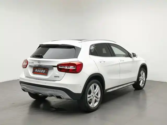 Mercedes-Benz GLA 2016 GLA 200 Dynamic — фото 2