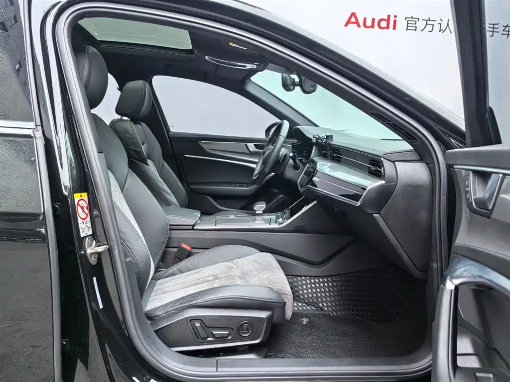 Audi A6L 2021 45 TFSI Exclusive Sport фото 11