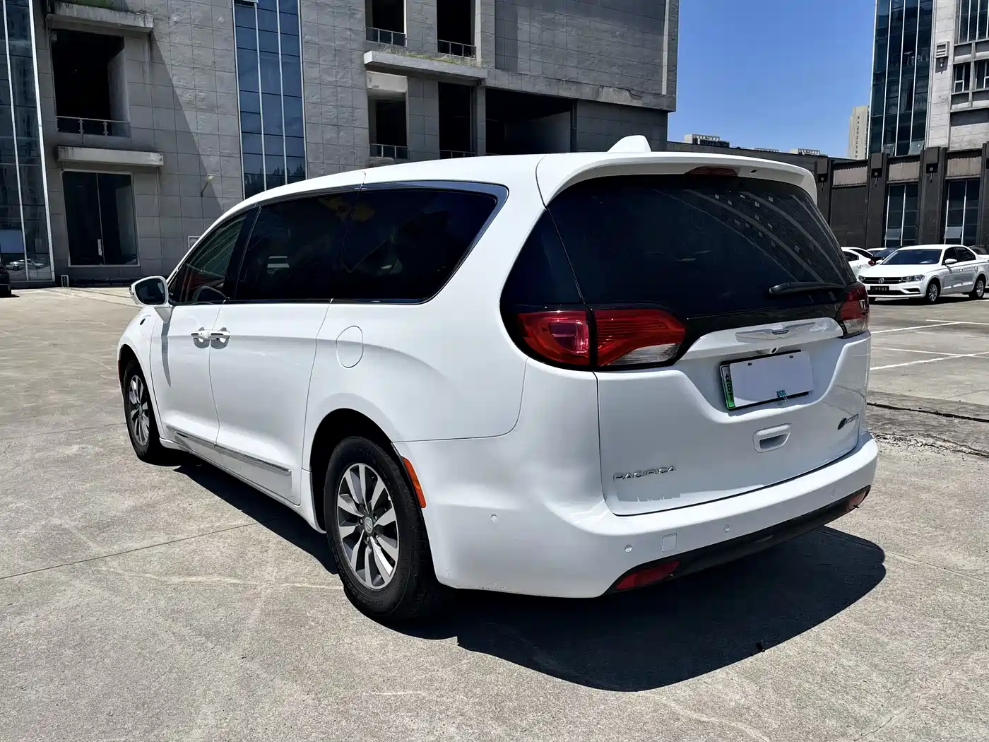 Chrysler Grand Caravan PHEV (Import) 2025 2019 3.6L Plug-in Hybrid