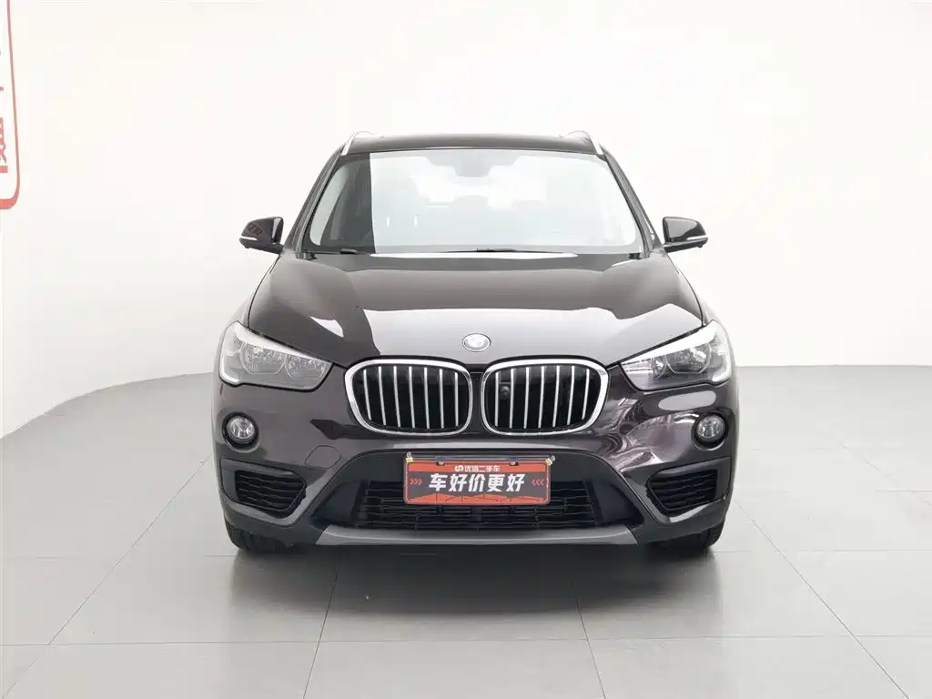 BMW X1 2018 sDrive18Li Fashion Model фото 3