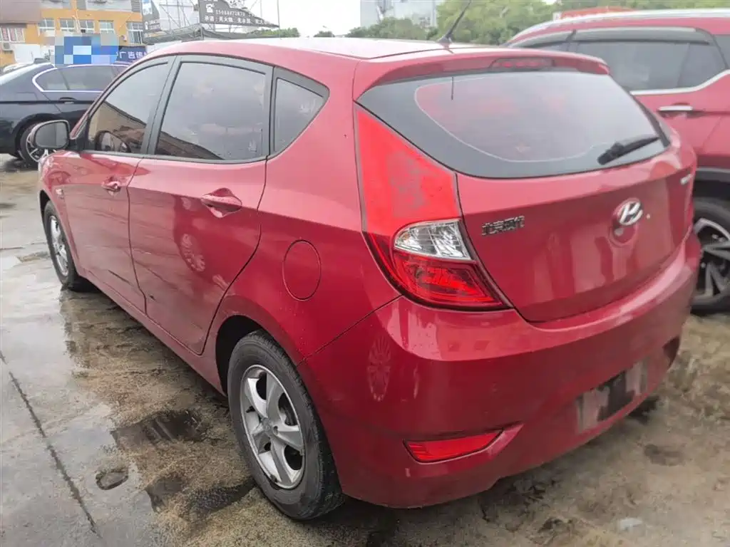 Hyundai Reina 2014 1.4L Manual GLX фото 5