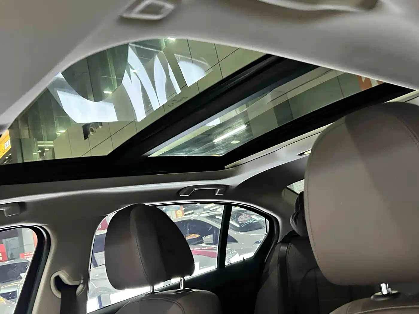 BMW 3 Series 2020 325Li M Sport Package фото 18