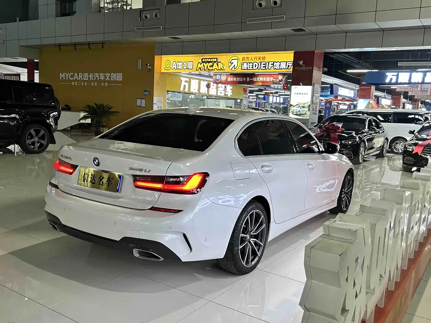 BMW 3 Series 2020 325Li M Sport Package фото 11