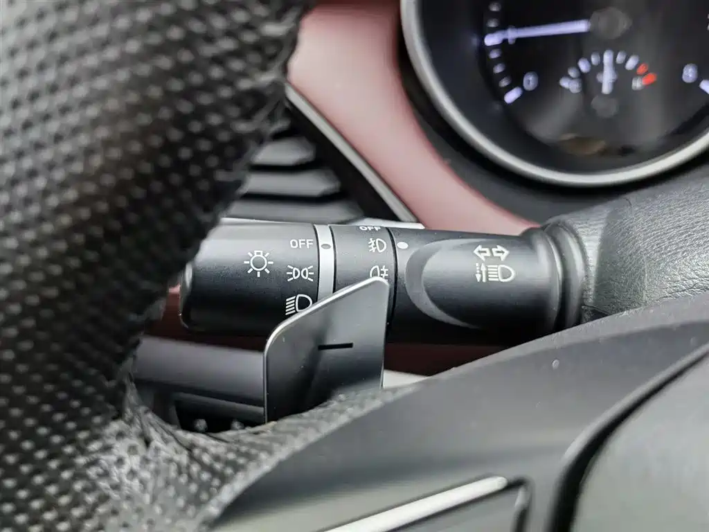 Haval H6 Coupe 2019 1.5T Auto 2WD Elite Edition China VI фото 21