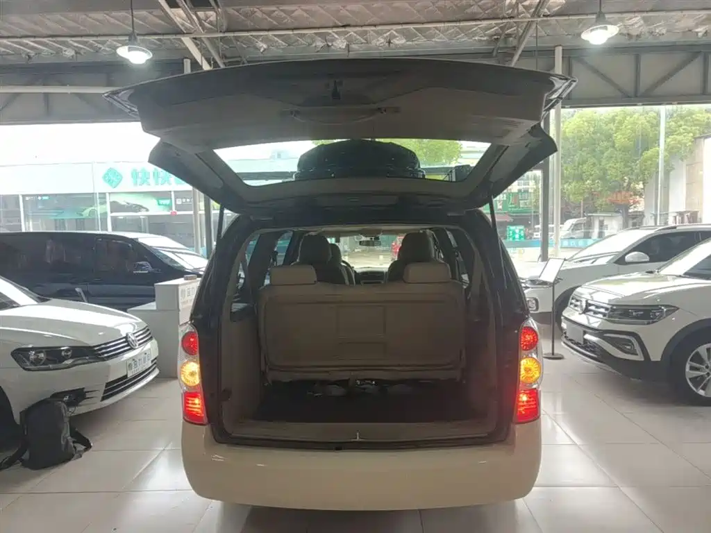 Buick GL8 2013 2.4L Classic фото 19