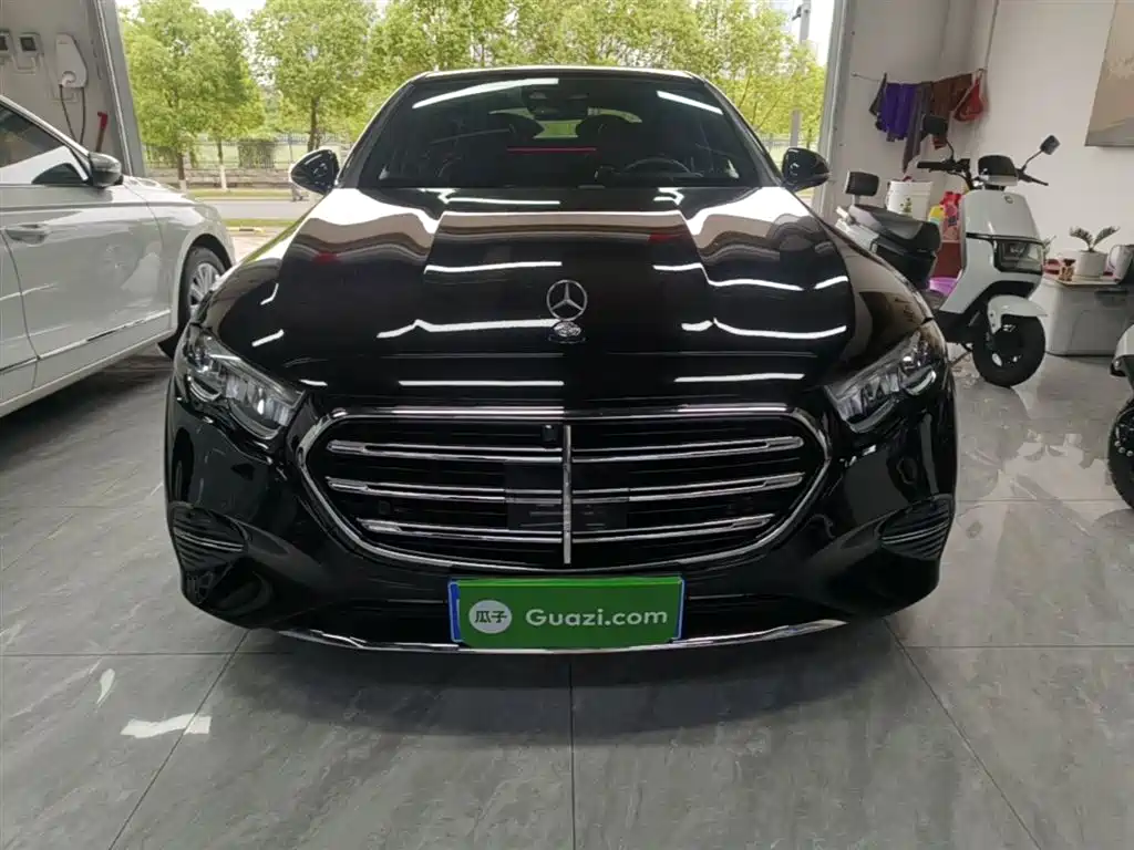 Mercedes-Benz E-Class 2024 Model E 260 L фото 3