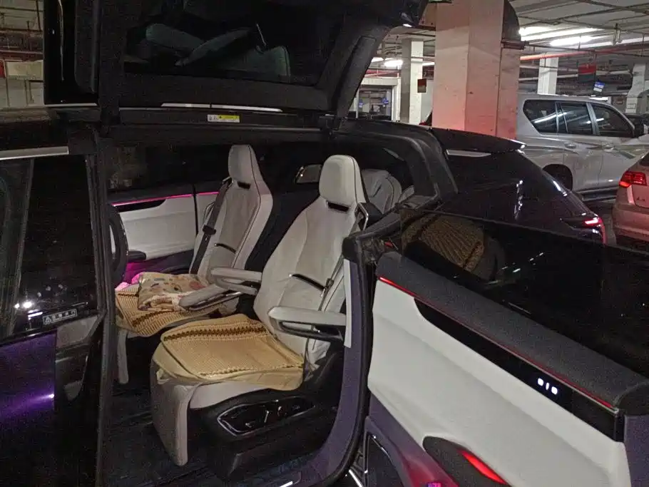 HiPhi X 2022 2021 Flagship Edition 6-Seater