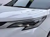 Фото 13 - Toyota Granvia