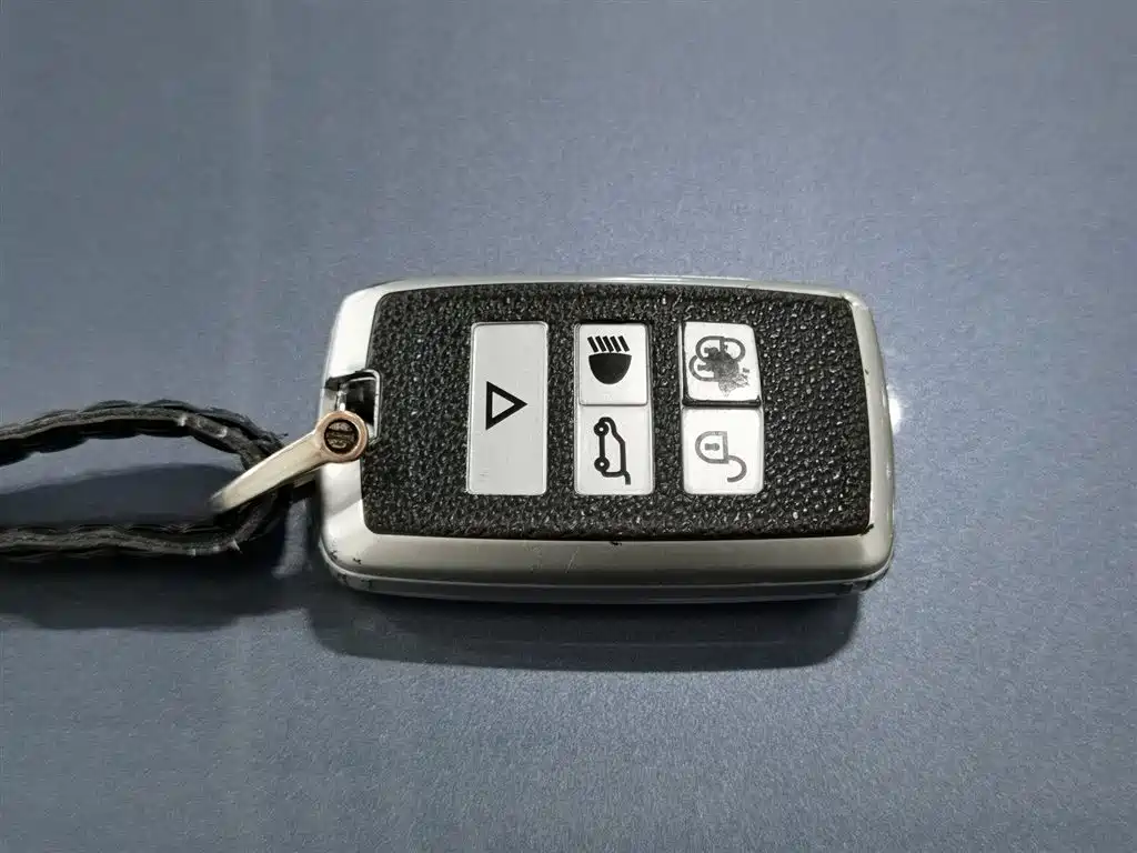 Land Rover Discovery Sport 2021 249PS R-Dynamic SE Performance Technology Edition 5-seater фото 19