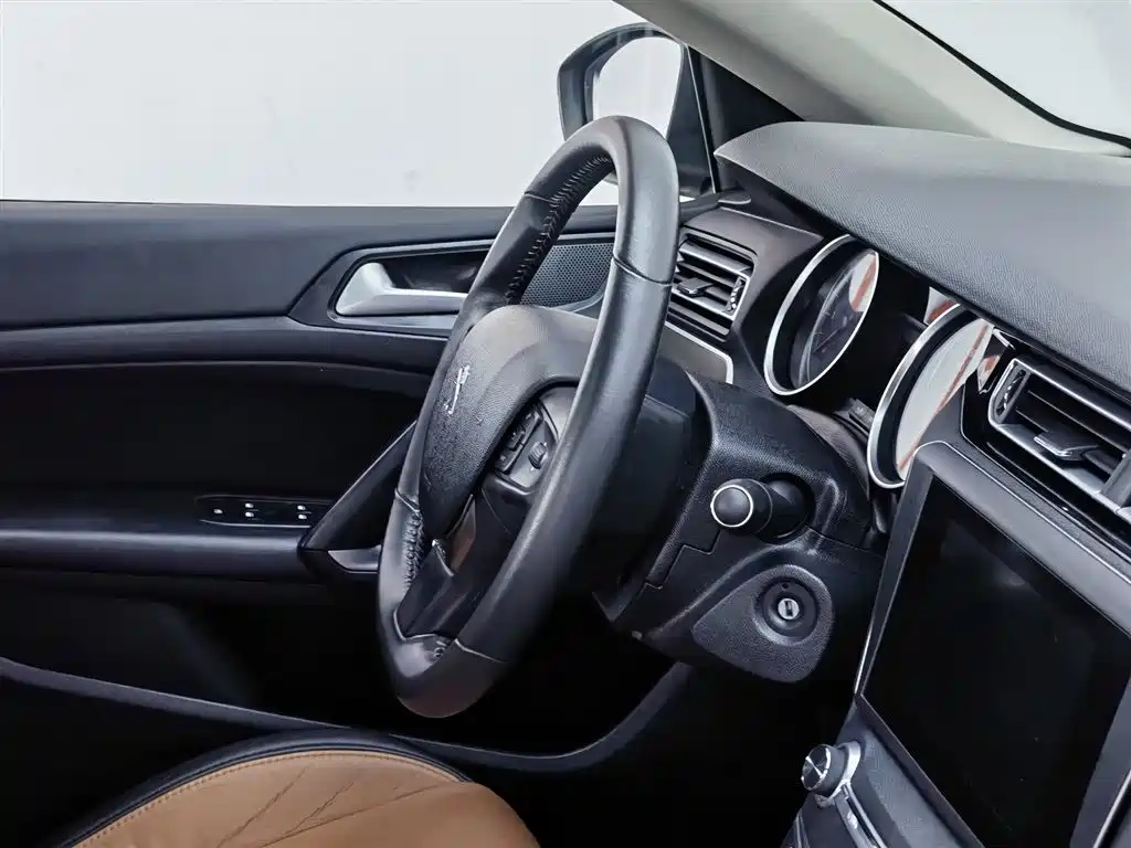 Peugeot 408 2016 1.6T Automatic Luxury Edition фото 22