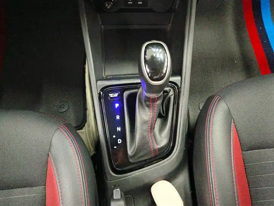 Hyundai Verna 2016 1.4L Automatic Vitality Edition SPORT фото 16