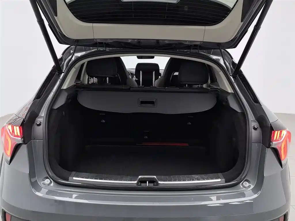 Lynk & Co 02 2019 1.5T DCT 2WD Shine Pro Edition China VI фото 16