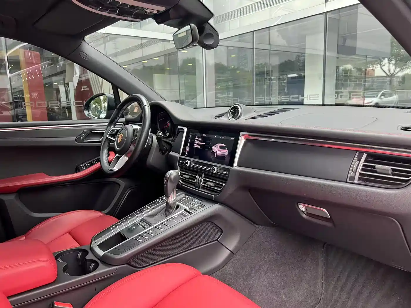 Porsche Macan 2021 Macan 2.0T фото 9