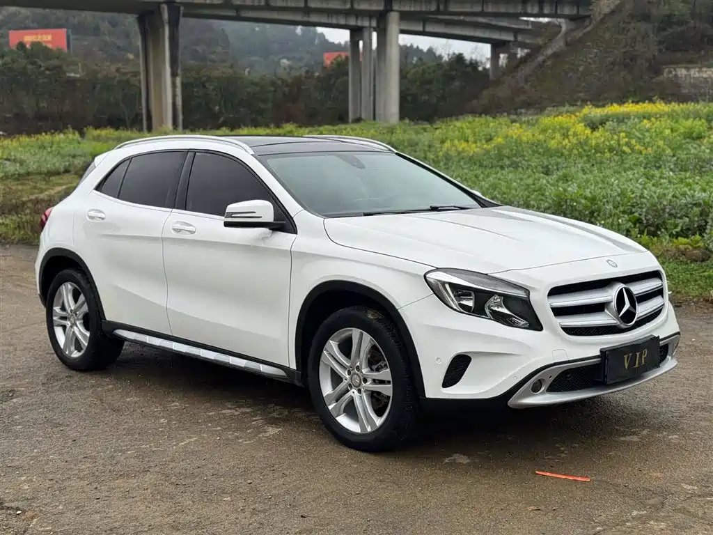 Mercedes-Benz GLA 2016 GLA 200 Dynamic фото 3