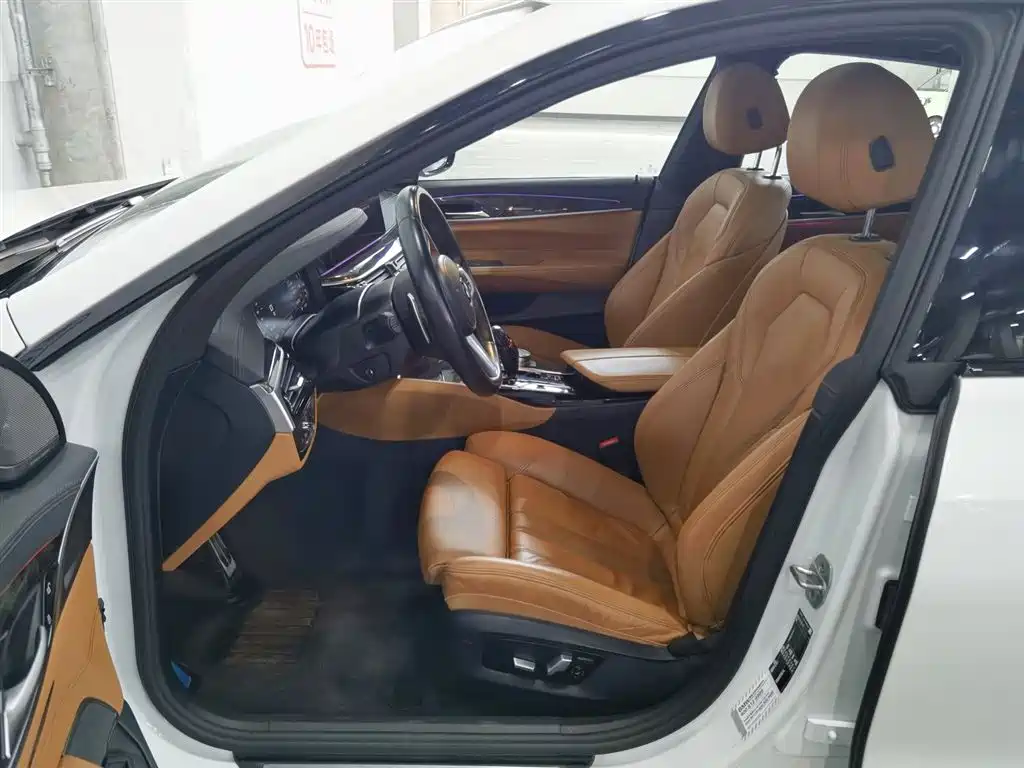 BMW 6 Series GT 2022 Model 630i M Sport Package фото 10