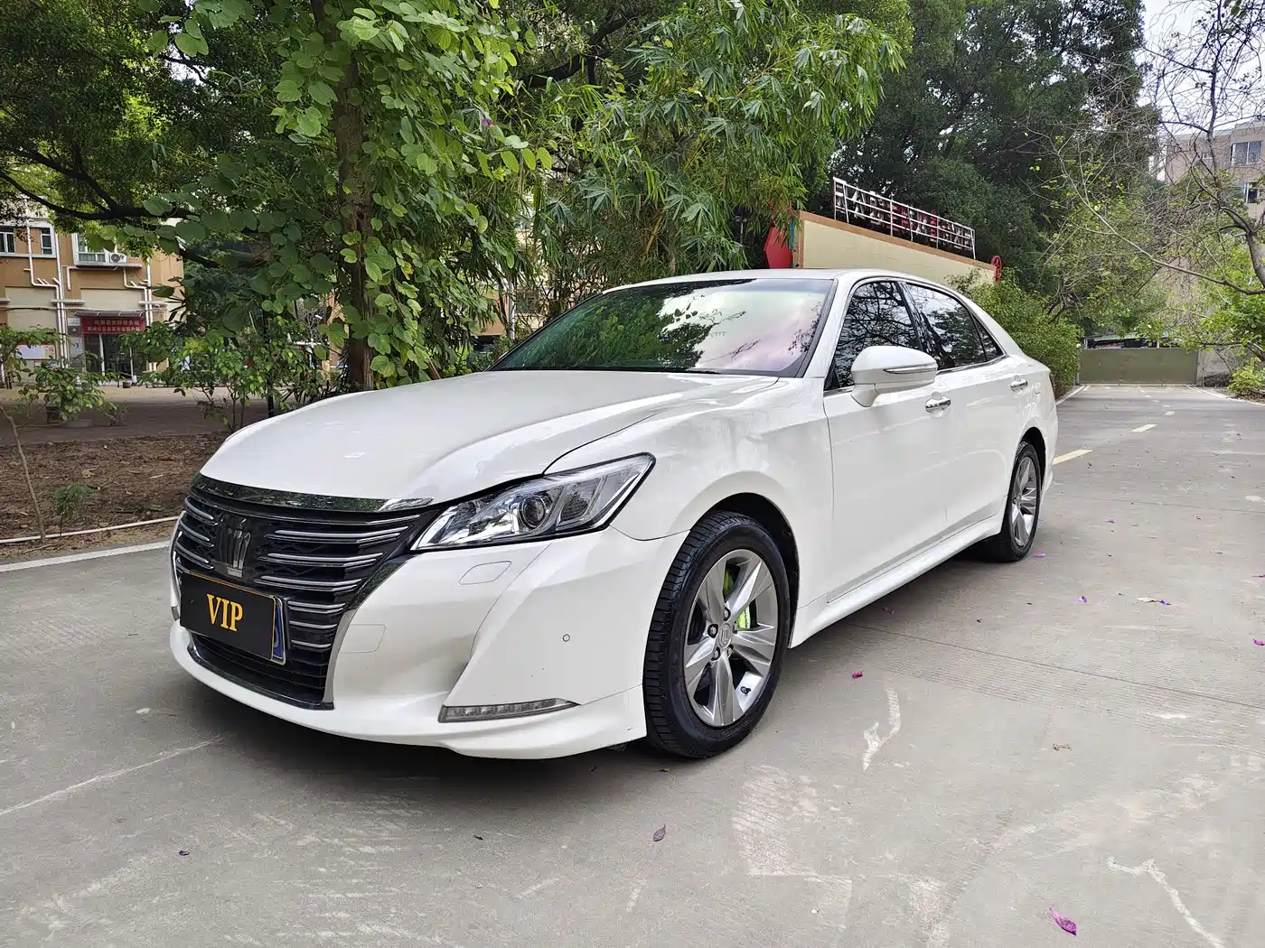 Toyota Crown 2015 2.0T Fashion