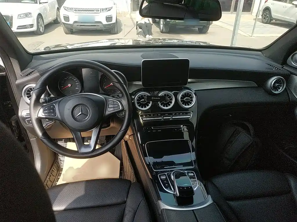 Mercedes-Benz GLC 2019 GLC 200 4MATIC фото 6