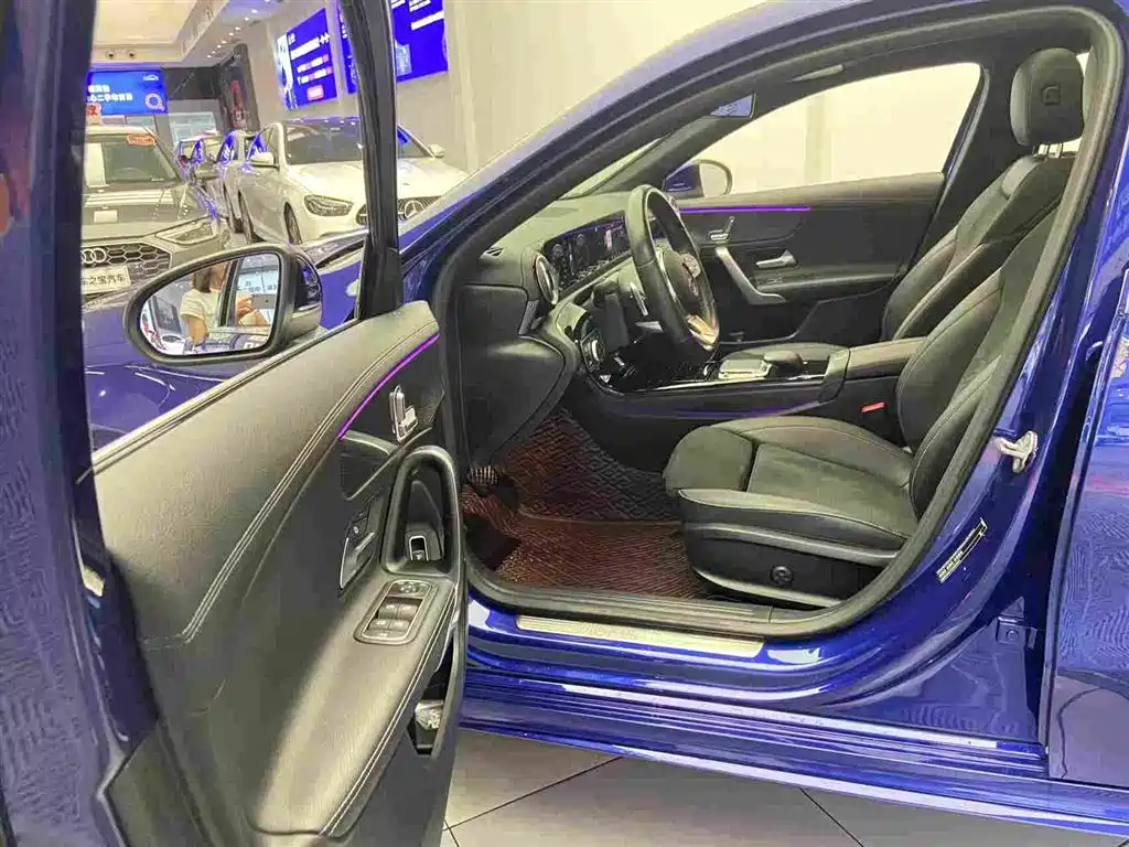 MERCEDES-BENZ CLASS A
