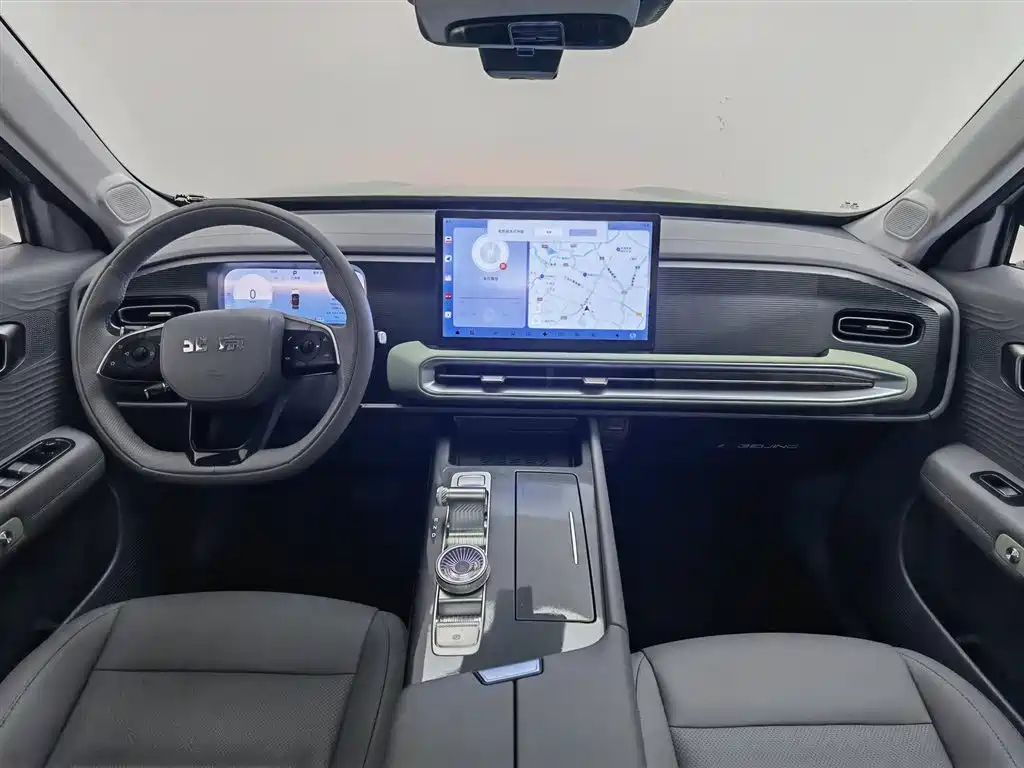 BAIC ORV Beijing Off-Road BJ30 2024 1.5T Magic Core Electric Drive Advanced Edition фото 5
