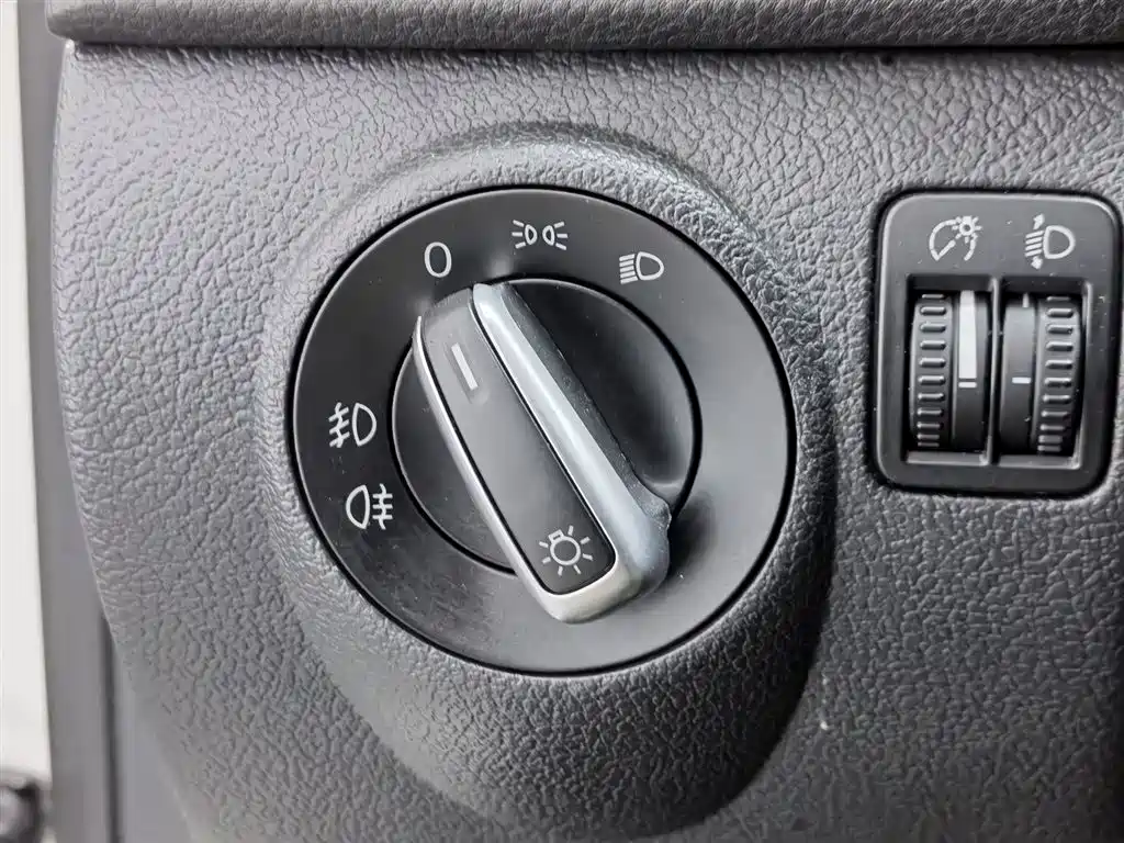 Volkswagen Tiguan 2012 1.8TSI Automatic 2WD Trend Edition фото 21