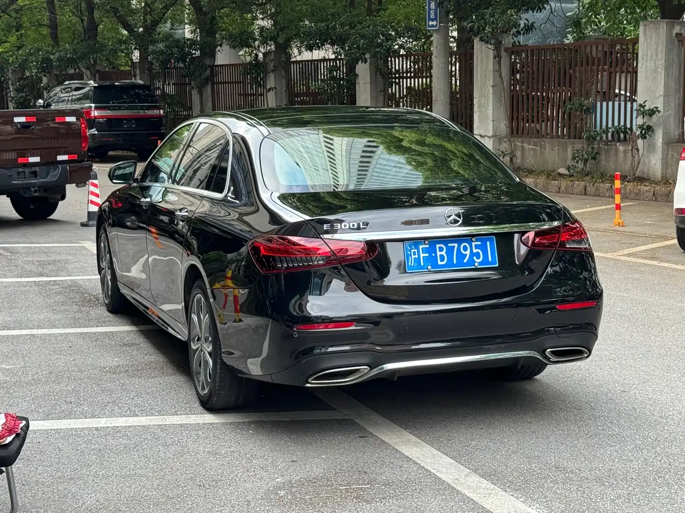 Mercedes-Benz E-Class 2021 E 300 L Sport Fashion фото 3