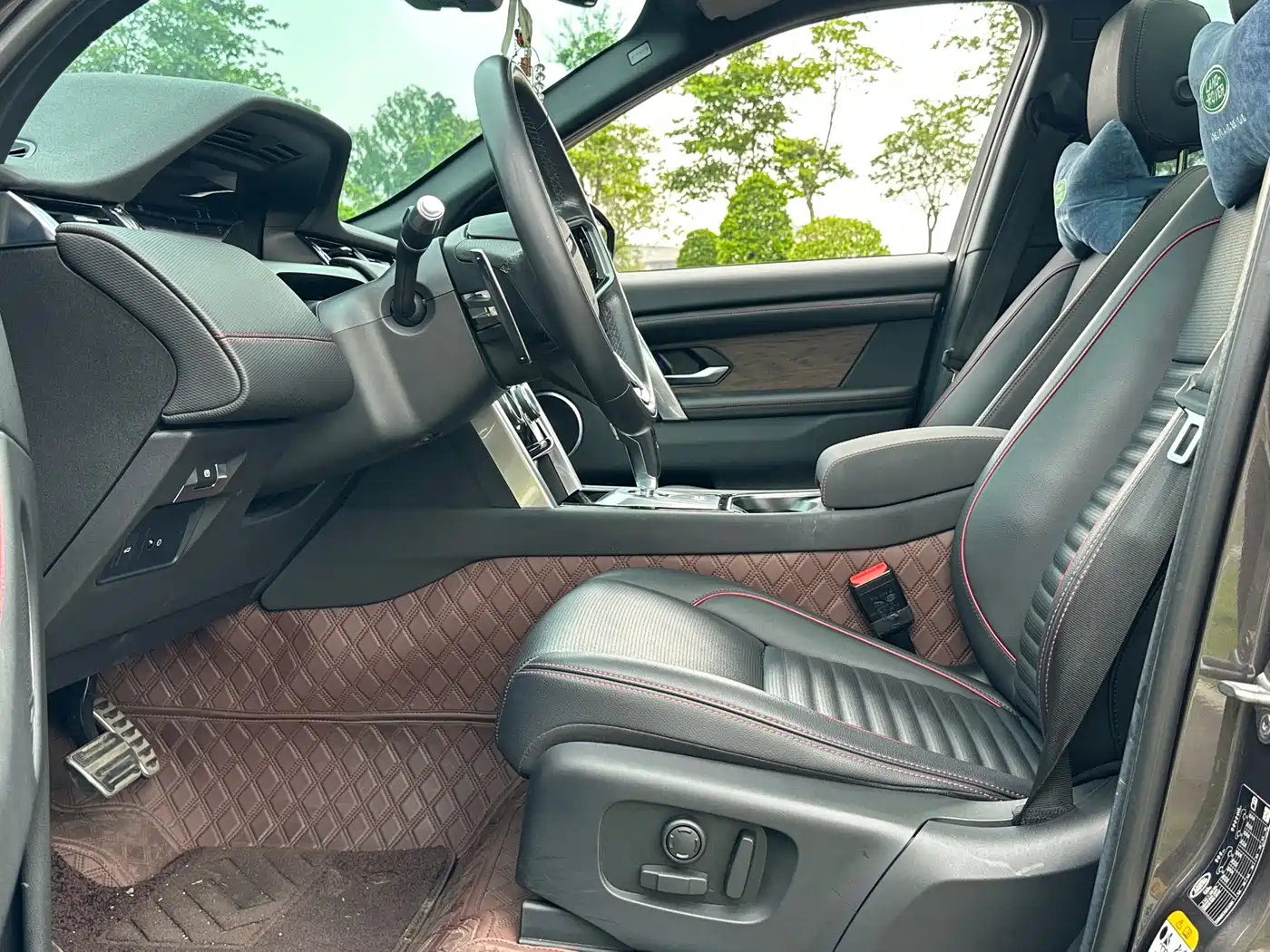 Land Rover Discovery Sport 2022 Model Year Second Facelift 249PS R-Dynamic SE Performance Technology Edition 5-seater фото 12